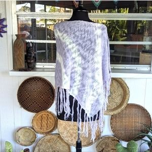 27 Miles Malibu Lavender and White Poncho